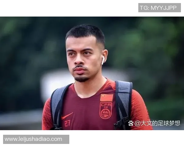 一名足球明星的成长之路与辉煌成就背后的不为人知的故事