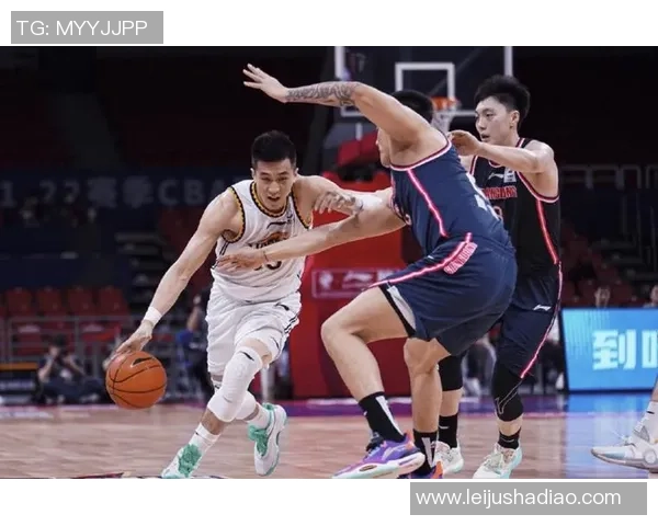 赛后分析:上海篮球队与杭州篮球队的实力对决与战术较量