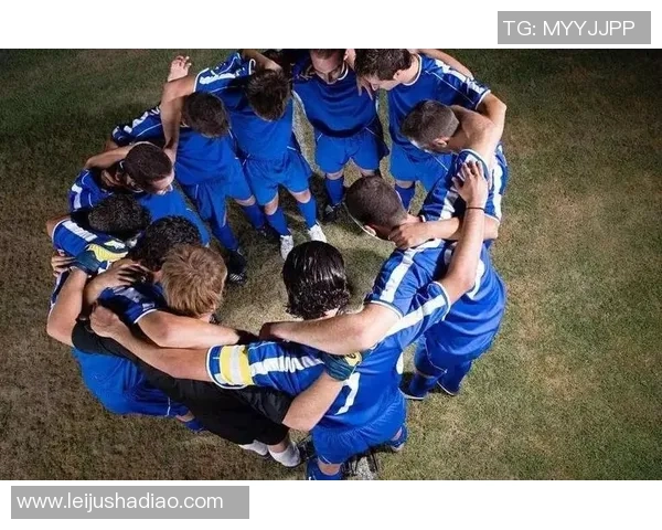 深圳篮球队总决赛精彩配合解析展现团队精神与战术智慧 深圳篮球队总决赛精彩配合解析展现团队精神与战术智慧