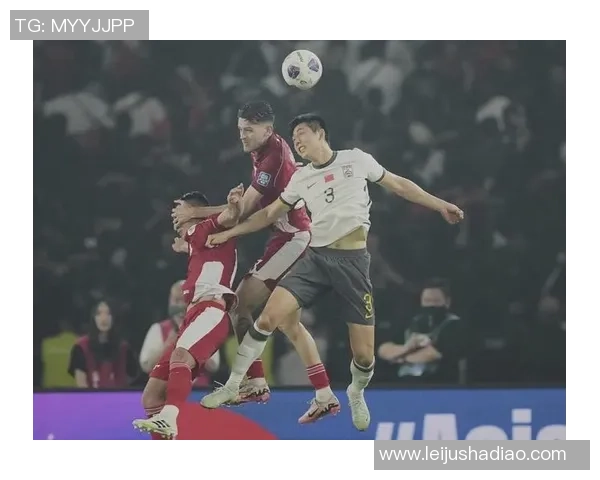 足球明星与前女友的情感纠葛揭秘:爱恨交织的背后故事 足球明星与前女友的情感纠葛揭秘:爱恨交织的背后故事