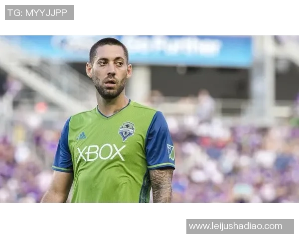 足球明星邓普西的传奇旅程与对美式足球的深远影响